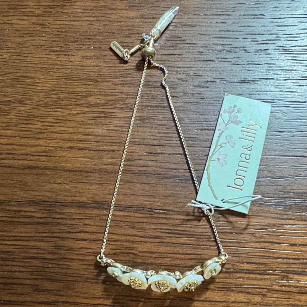 Lonna & Lilly Gold tone and White shell-like Bracelet
